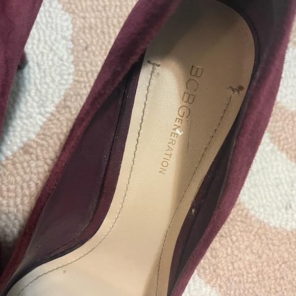 BCBG heels - Picture 4 of 6